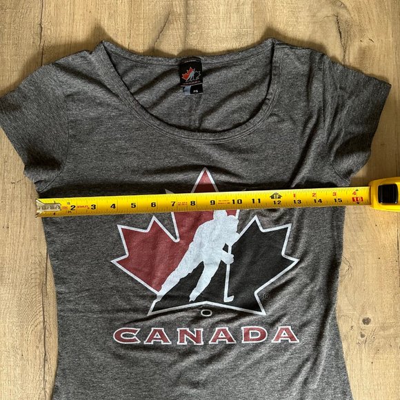 4/$20 Hockey Canada T Shirt (Gray, Small) - Picture 6 of 7